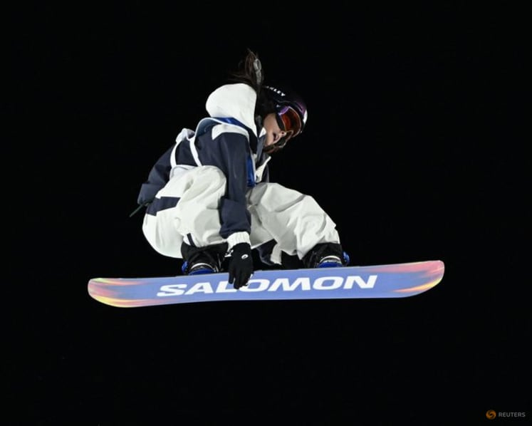 Snowboard-Japan's Murase flips to gold in big air