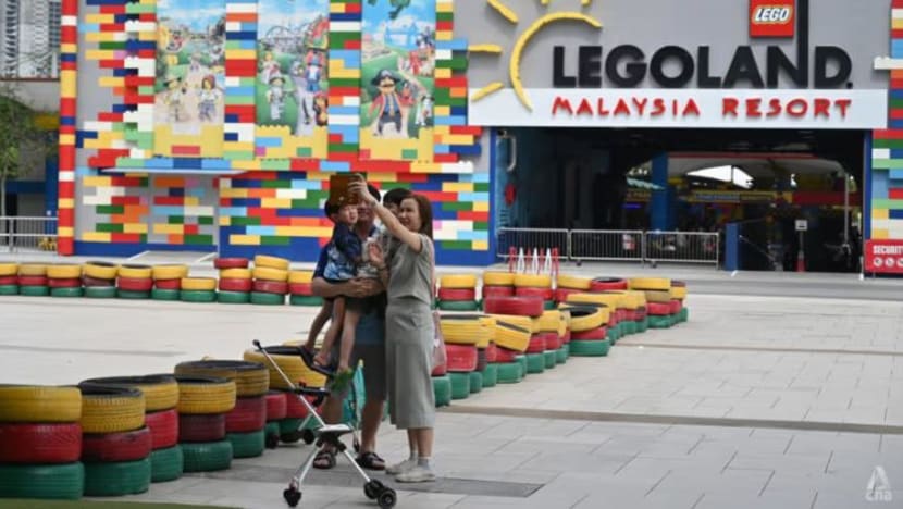 Penduduk Johor alu-alukan cuti hujung minggu ditukar; jangka bawa manfaat buat keluarga dan peniaga