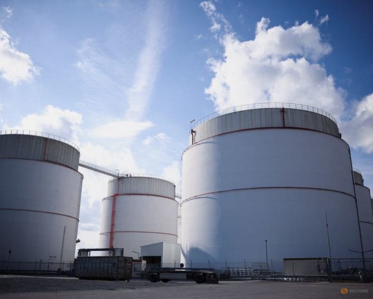 Trading Day: Oil and yields up, up, and away