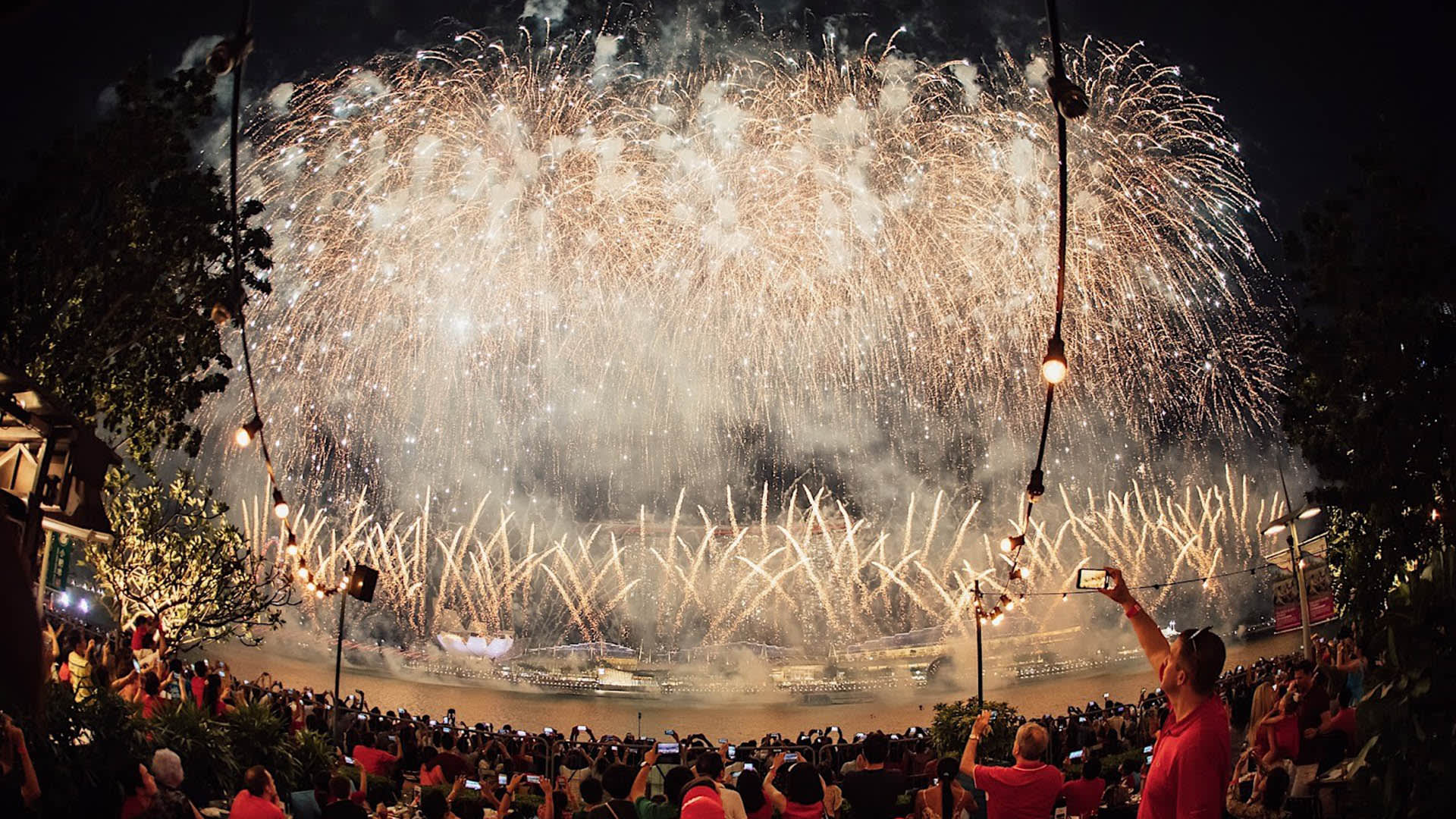 These Are The Best Places To Watch National Day Fireworks In Singapore -  8days