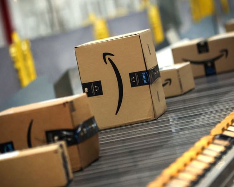 Amazon shares slide as $200 billion outlay fans fears over AI returns