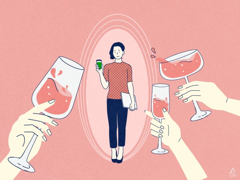 Ways for non-drinkers to bond with clients and colleagues without alcohol Ways for non-drinkers to bond with clients and colleagues without alcohol