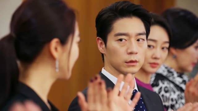 基督山小姐（第16集）：恩祖进入帝王集团