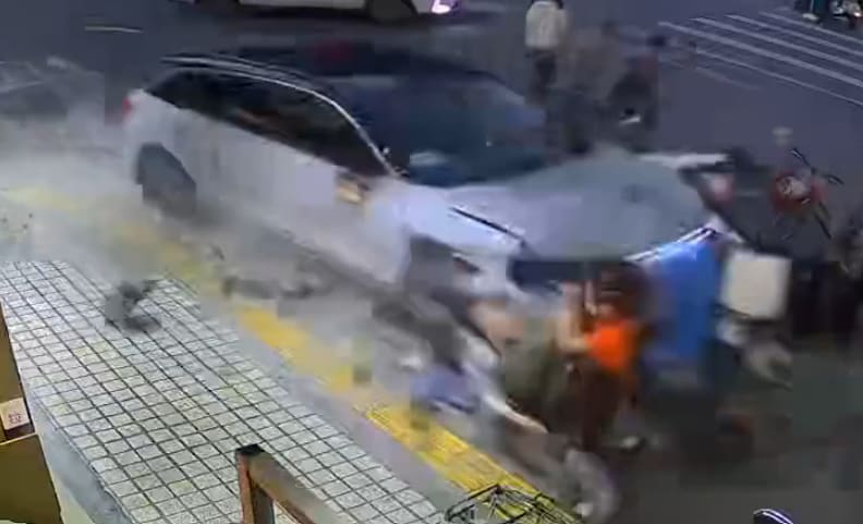 guangzhou_accident_0.png?itok=