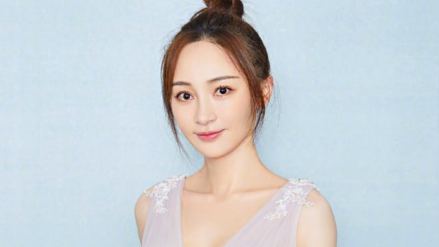 曾分别介入李威及文章感情，“最强小三”姚笛高调宣布复出