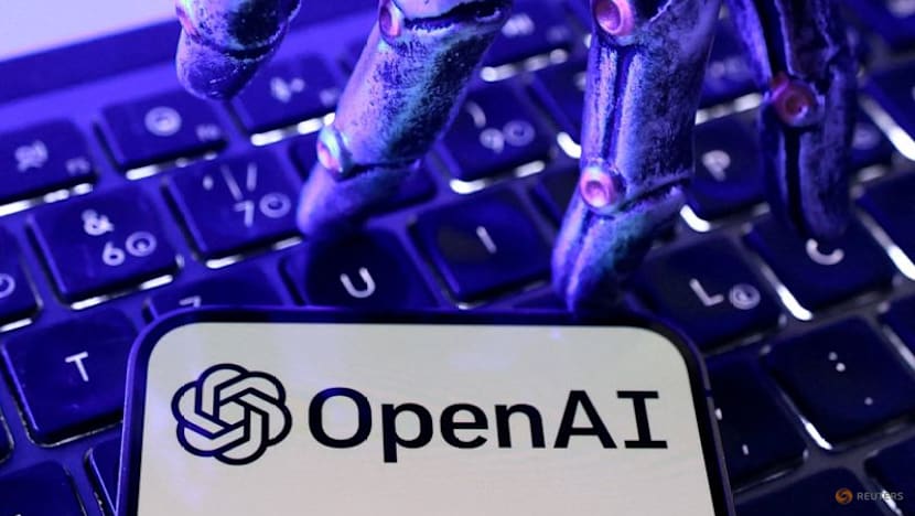 OpenAI considers drastic price cuts, anticipating war for users with Anthropic, WSJ reports