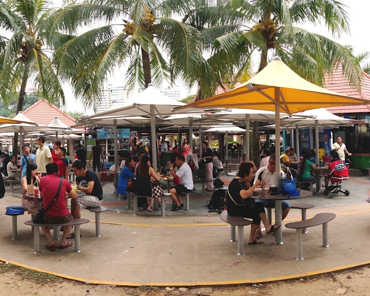 Pilot project to use hawker centre food waste to generate electricity, produce fertiliser