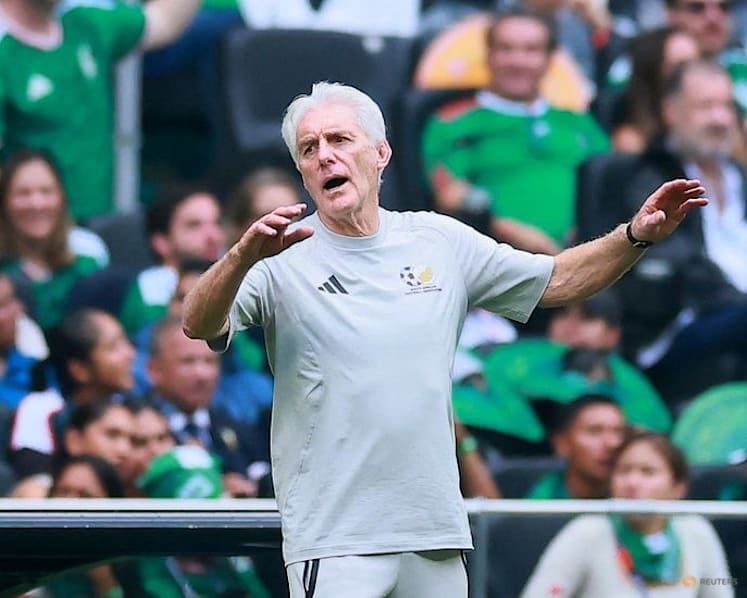 Coach Broos rues red cards but sees hope after South Africa loss to Mexico