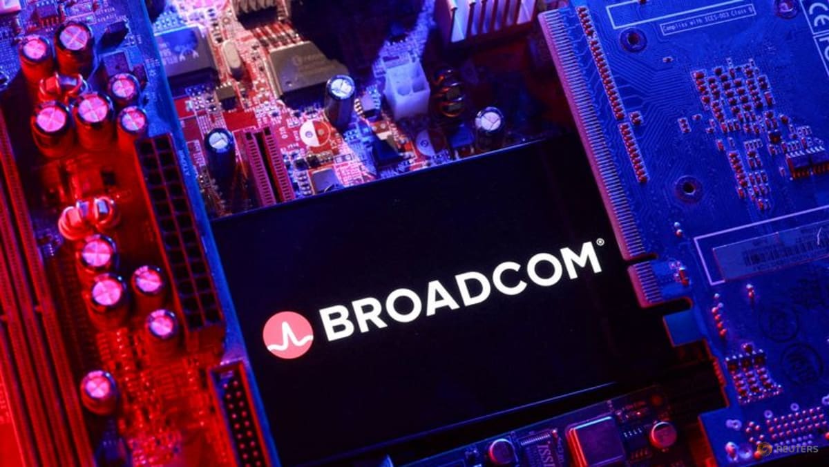 Broadcom Didesak UE Tindak Praktik VMware — Dampak Biaya Infrastruktur Global & Indonesia