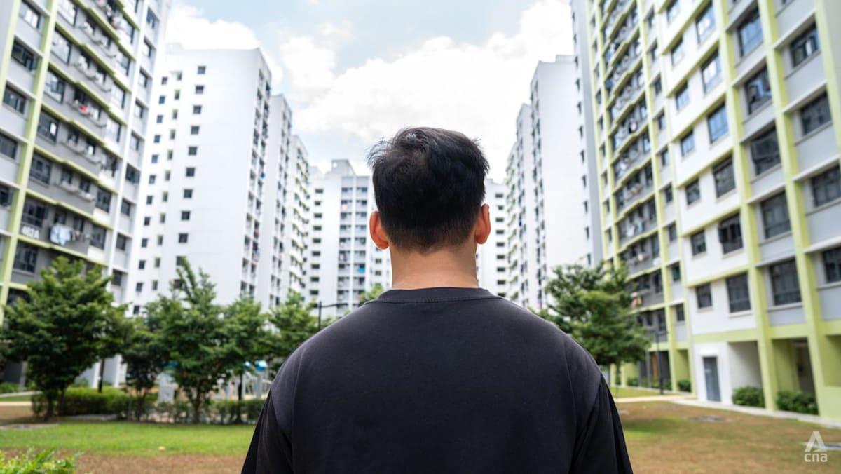 From children’s home to renting flat: Entering adulthood with no family, but not without help