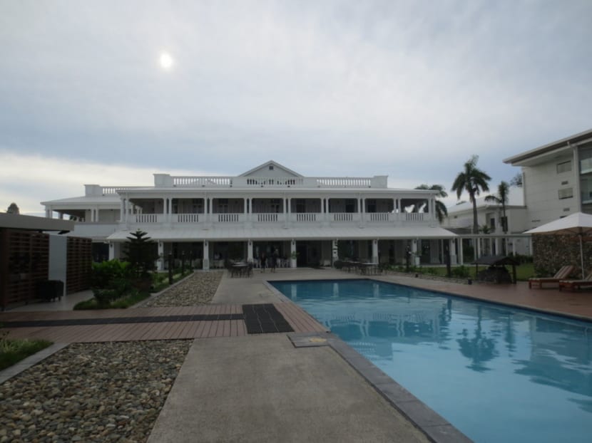 Of bulas and bull sharks