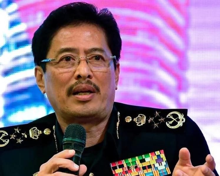 Malaysia’s opposition calls for independent probe into top anti-graft officials over share ownership 