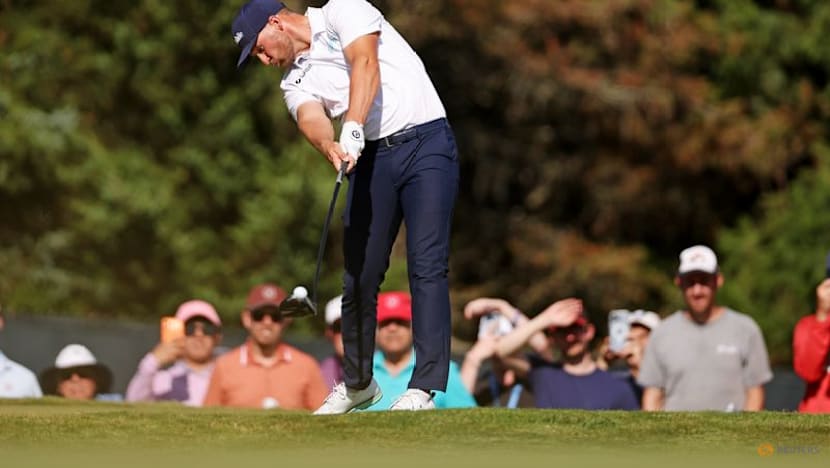 Clark laments 'flat' atmosphere with US Open win within reach