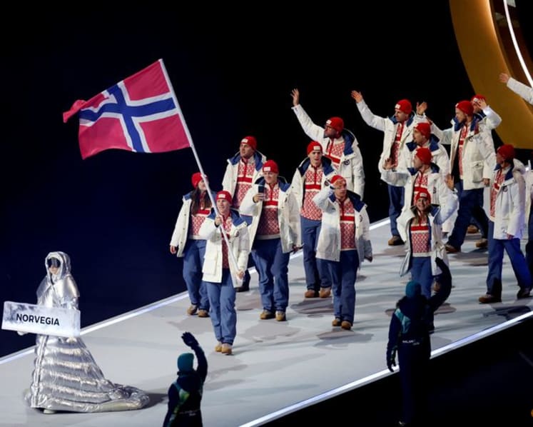Norway set new gold medal record at Winter Games with 17 after biathlon win