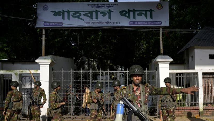 Bangladesh chief justice, central bank chief quit amid protests, officials say Bangladesh chief justice, central bank chief quit amid protests, officials say