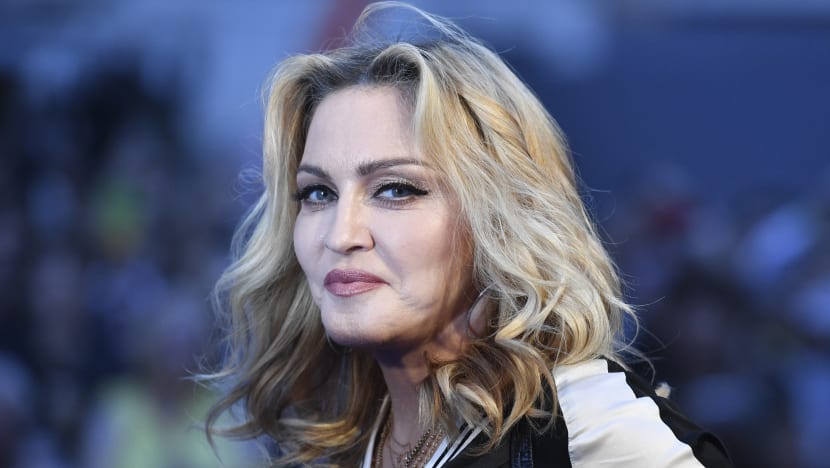 Madonna dibenarkan pulang dari hospital, rehat di rumah
