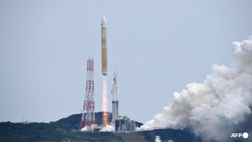 Japan flagship rocket lifts off after earlier failure