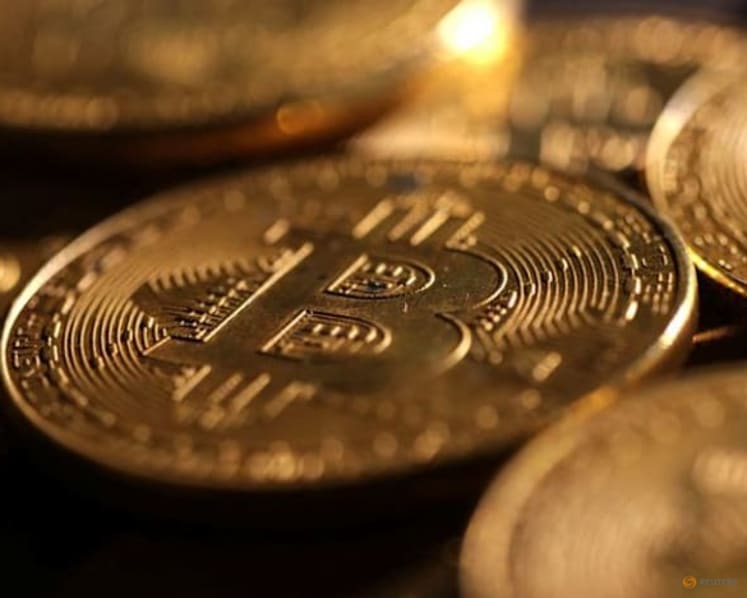 Bitcoin drops 5% below US$90,000; bearish factors rack up