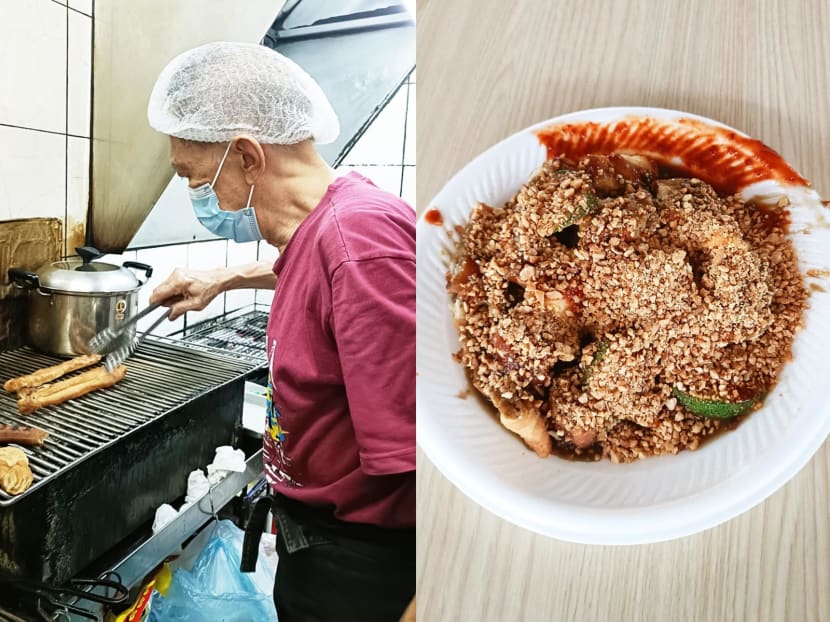 This Bukit Merah hawker sells S$2 charcoal-grilled stuffed tau pok, hasn't changed prices for over 20 years