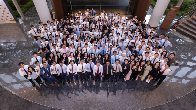 204名学生获颁新加坡业界奖学金