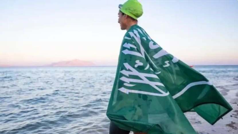 Mariam Saleh bin Laden wanita Arab pertama berenang dari Saudi ke Mesir