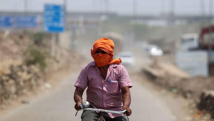 India issues heat wave alert as Delhi posts record-high temperature