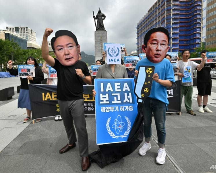 Protests in South Korea over Fukushima nuclear plant wastewater release