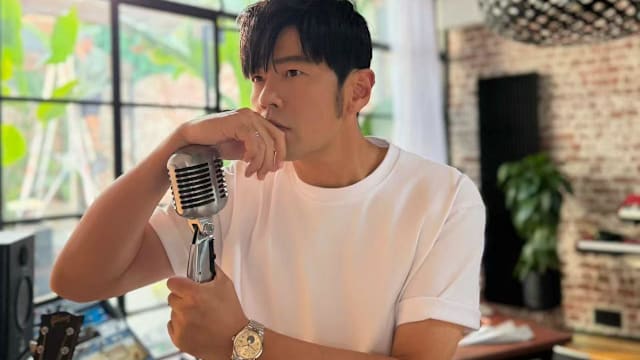 被网友质疑表现，周杰伦新专辑编曲人亲上火线反击！