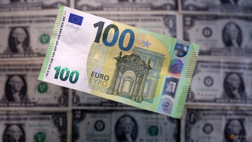 Dollar mixed, Mexican peso and Canadian dollar drop on auto tariffs Dollar mixed, Mexican peso and Canadian dollar drop on auto tariffs