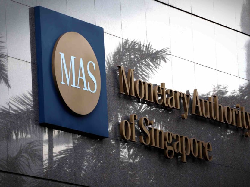 The Monetary Authority of Singapore said that banks should offer shareholders the option of receiving the dividends in shares instead of getting payments in cash. The Monetary Authority of Singapore said that banks should offer shareholders the option of receiving the dividends in shares instead of getting payments in cash.