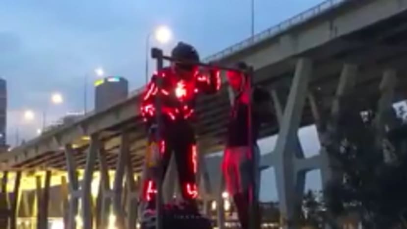 Franky Zapata beraksi dalam F1 dengan terbang di udara