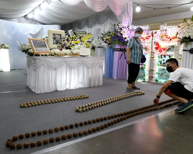 Orchard Road ‘beads uncle’ dies aged 80: 'The beads were his life', says family