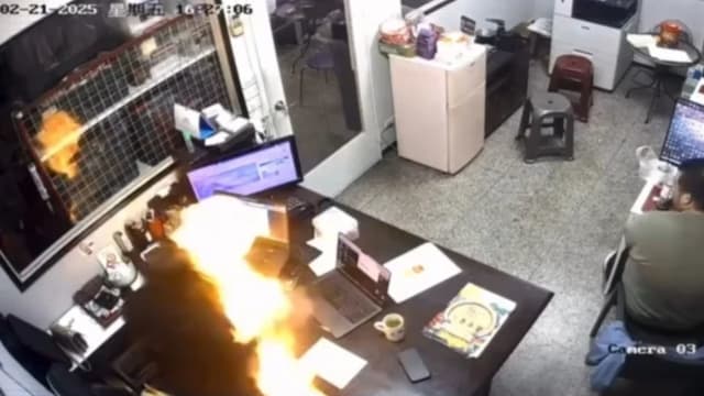 磁吸式充电宝突爆炸 火焰直冲烧伤台女脸部