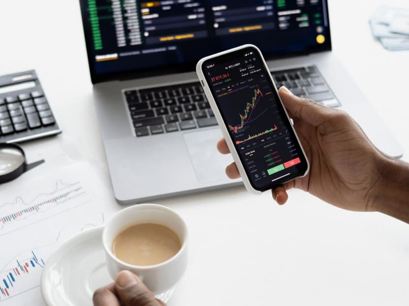 Emergence of 'finfluencers' helps raise awareness about finance, but licensed advisors question knowledge, partiality of some