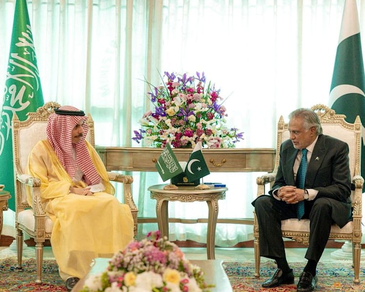 Saudi Arabia cuts Arab Light June OSP for Asia from record levels