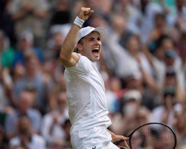 Fery marches on as Britain's unlikely Wimbledon standard-bearer