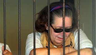 UK grandmother leaves Indonesia death row to return home