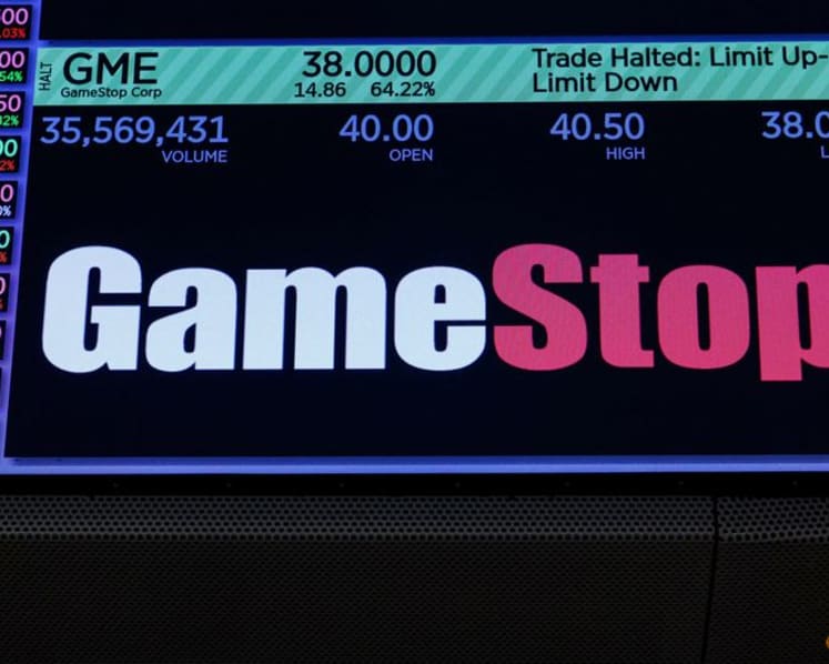 GameStop reports 14% rise in quarterly revenue, unveils $2 billion share buyback