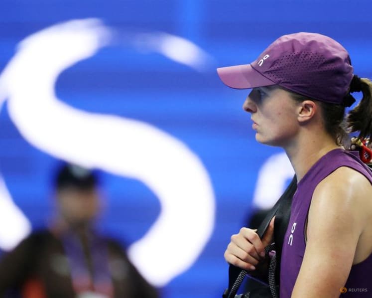 Swiatek aiming to end year on a positive note as WTA Finals spot hangs in balance