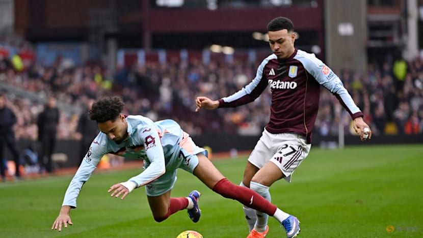 Aston Villa slump to 1-0 defeat by 10-man Brentford