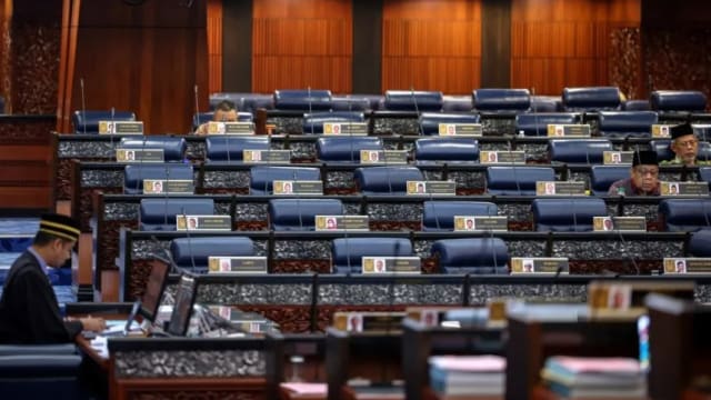 慕尤丁被反贪会传召录供 多名在野党议员缺席国会