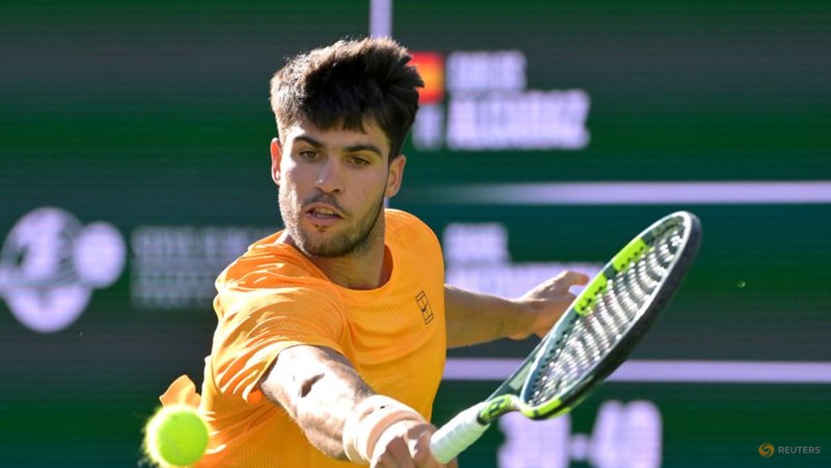 Alcaraz stays positive after Medvedev ends winning streak