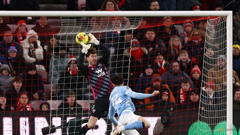 Man City held to scoreless draw by spirited Sunderland