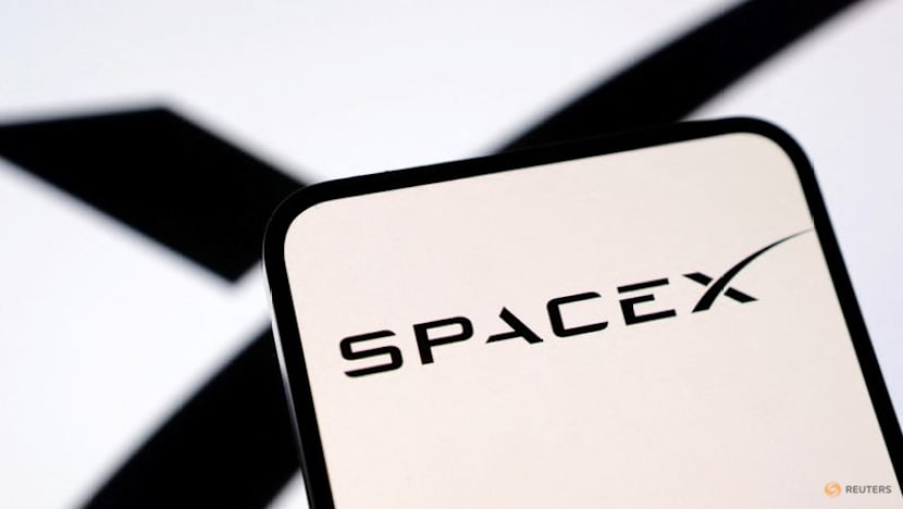 Exclusive-SpaceX targets $1.75 trillion valuation in all-primary IPO next week, sources say