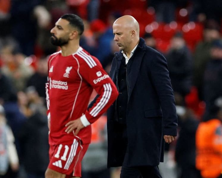 Slot admits to bleak mood as Liverpool's slump deepens with 4-1 defeat to PSV