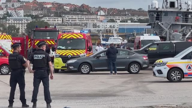 英吉利海峡移民船翻覆 至少12死2失踪