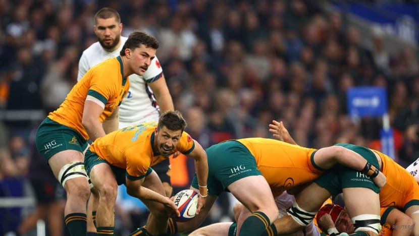 Australia scrumhalf Gordon signs on for two more years