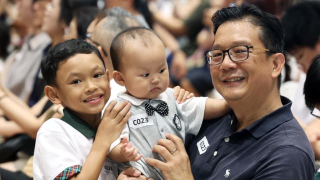 黄总理李资政等政要 发文祝贺父亲节快乐