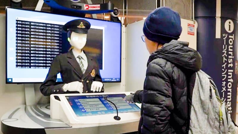 Why futuristic Japan is falling behind in digital tech