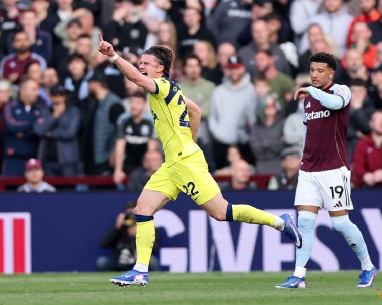 Tottenham climb out of relegation zone with win at Aston Villa